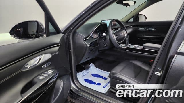 Genesis GV70 2021 — ფოტო 10/20