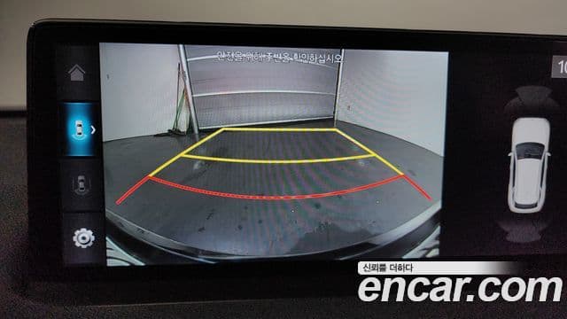 Genesis GV70 2021 — ფოტო 18/20
