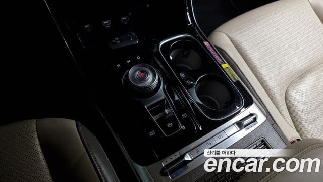 Kia Carnival 2021 — Şəkil 11/20