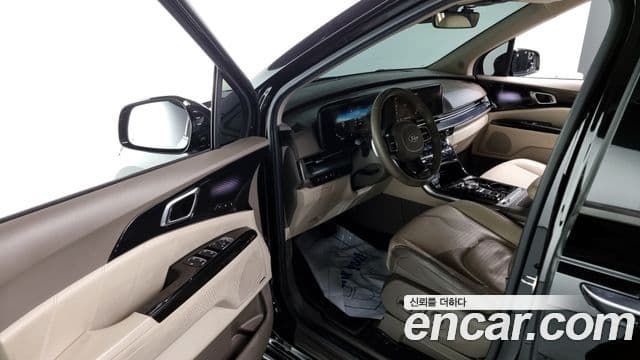 Kia Carnival 2021 — Şəkil 17/20