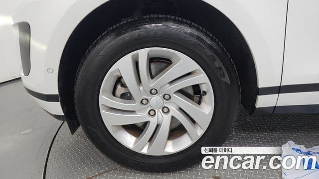 Land Rover Range Rover Evoque 2024 — ფოტო 5/20