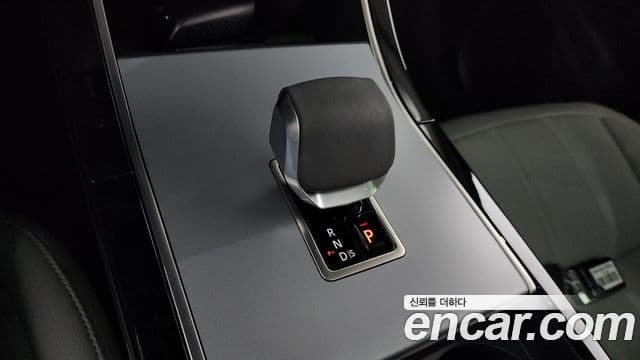 Land Rover Range Rover Evoque 2024 — ფოტო 9/20