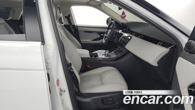 Land Rover Range Rover Evoque 2024 — ფოტო 11/20