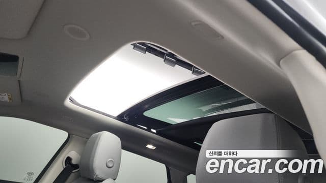 Land Rover Range Rover Evoque 2024 — ფოტო 18/20