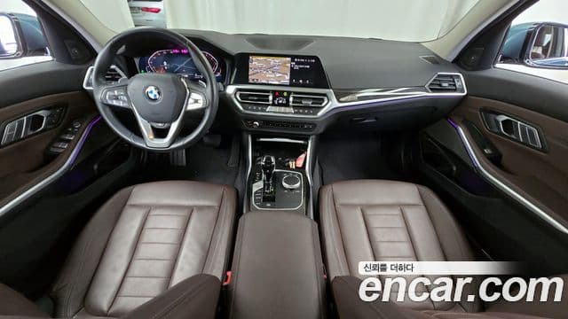 BMW 3 Series 2021 — ფოტო 7/20