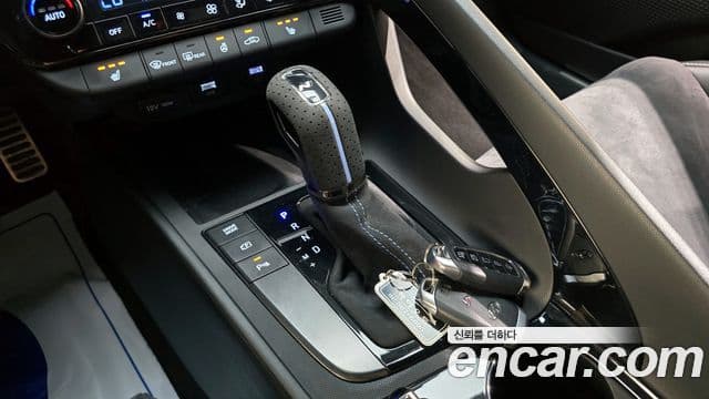 Hyundai The New Avante Hybrid 2021 — Photo 12/20