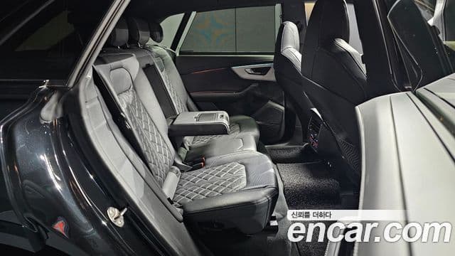 Audi Q7 2023 — ფოტო 12/20