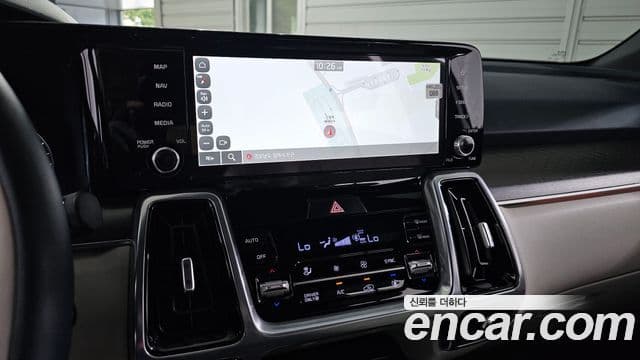 Kia Sorento 2023 — Şəkil 15/20