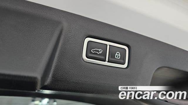 Kia Sorento 2023 — Şəkil 19/20