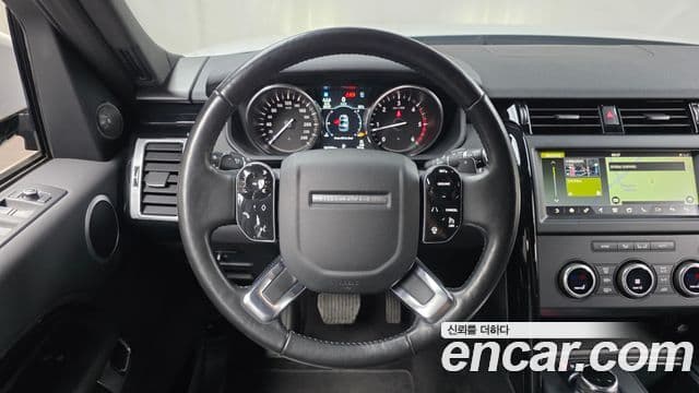 Land Rover Discovery 5 2019 — Şəkil 13/20
