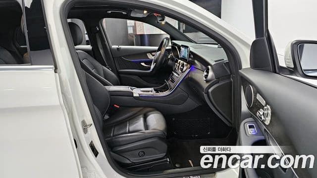 Mercedes-Benz GLC-Class 2020 — Şəkil 16/20