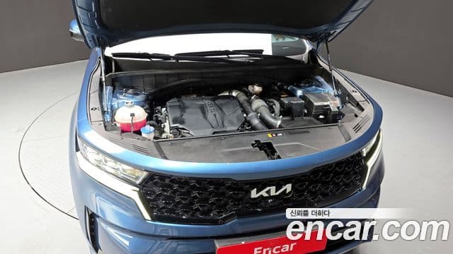 Kia Sorento 2023 — Photo 2/20