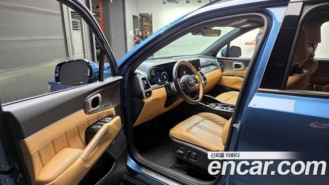 Kia Sorento 2023 — Photo 15/20