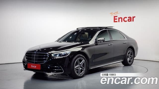 Mercedes-Benz S-Class 2022 — Photo 2/20