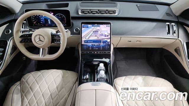 Mercedes-Benz S-Class 2022 — Photo 1/20