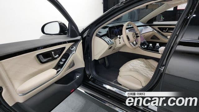 Mercedes-Benz S-Class 2022 — Photo 14/20