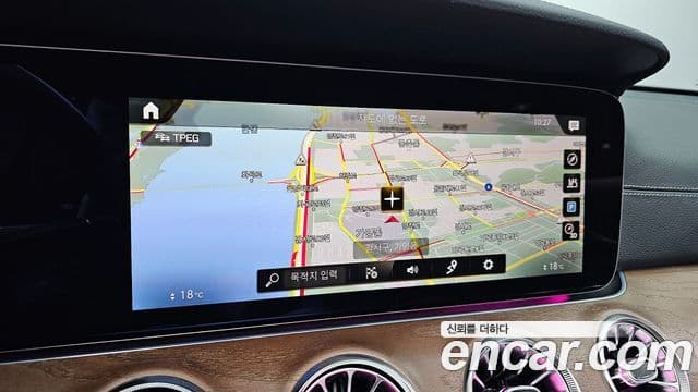 Mercedes-Benz E-Class 2023 — ფოტო 16/20