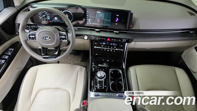 Kia Carnival 2021 — Photo 16/20