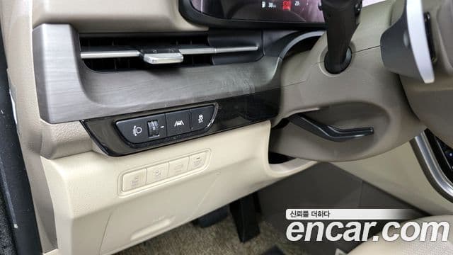 Kia Carnival 2021 — Photo 5/20