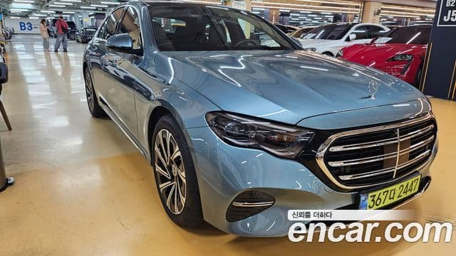 Mercedes-Benz E-Class 2024 — Şəkil 8/20