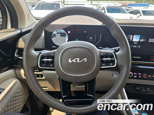 Kia Carnival 2024 — Фото 11/20