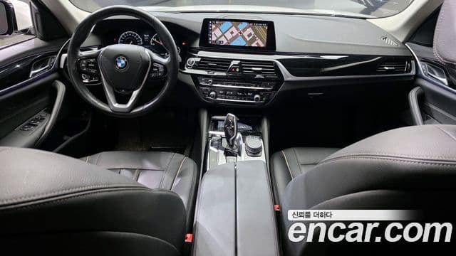 BMW 5 Series 2019 — Şəkil 7/20