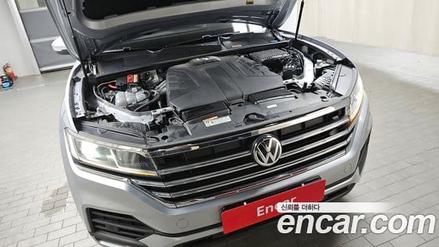 Volkswagen Touareg 2020 — Photo 17/20