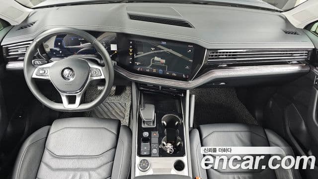 Volkswagen Touareg 2020 — Photo 2/20