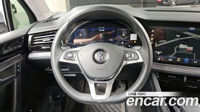 Volkswagen Touareg 2020 — Photo 13/20