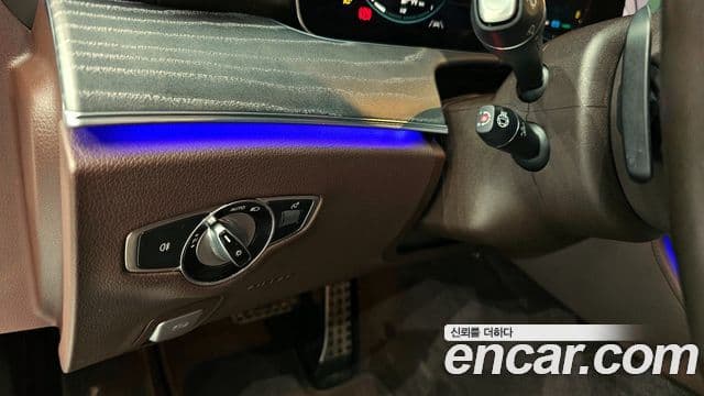 Mercedes-Benz CLS-Class 2020 — ფოტო 16/20