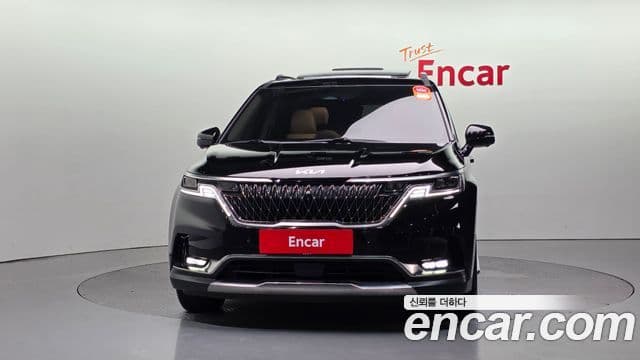 Kia Carnival 2023 — ფოტო 3/20