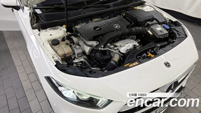 Mercedes-Benz A-Class 2020 — ფოტო 5/20