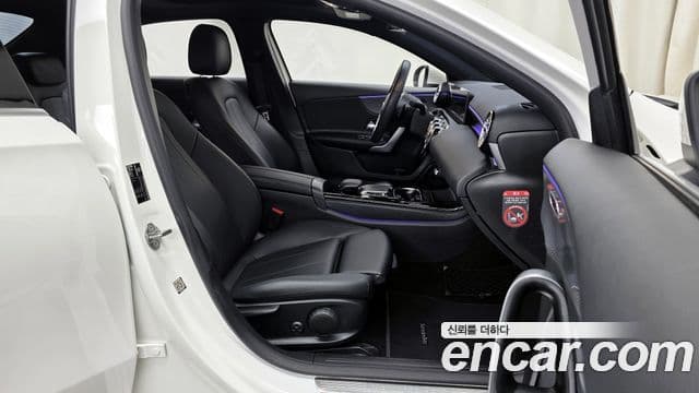 Mercedes-Benz A-Class 2020 — ფოტო 10/20