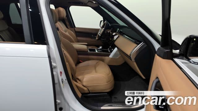 Land Rover Range Rover 2023 — ფოტო 11/20