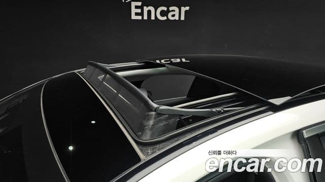 Mercedes-Benz E-Class 2025 — Şəkil 17/20