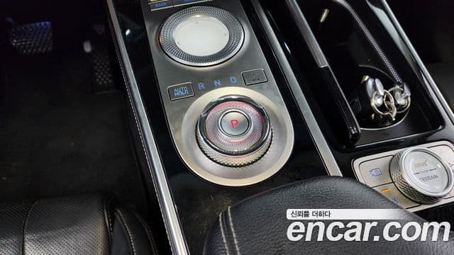 Genesis GV80 2020 — ფოტო 9/20