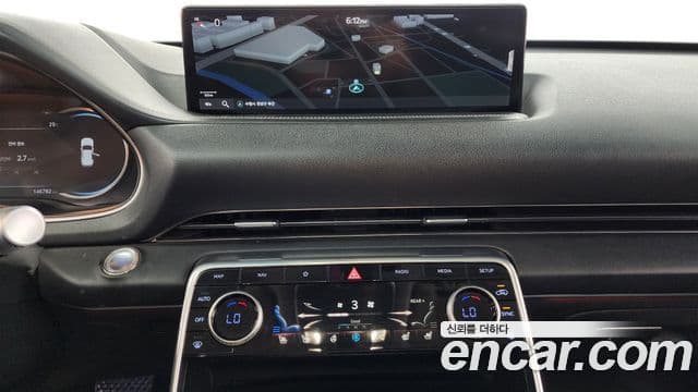 Genesis GV80 2020 — ფოტო 14/20