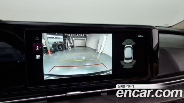 Kia Carnival 2020 — ფოტო 15/20