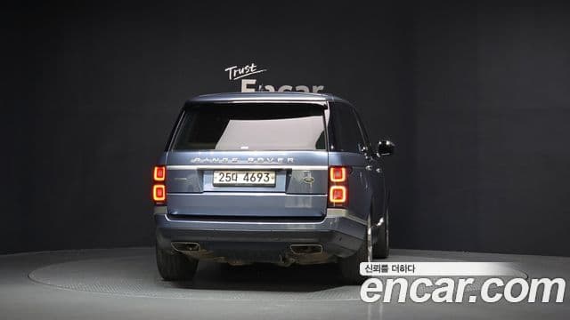 Land Rover Range Rover 2018 — Şəkil 9/20