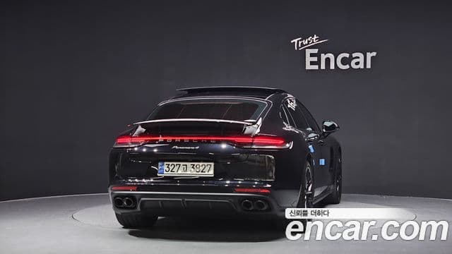 Porsche Panamera 2022 — Photo 12/20