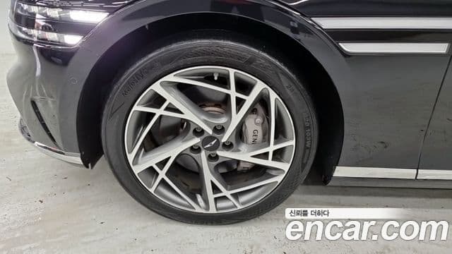Genesis G90 2022 — ფოტო 1/18