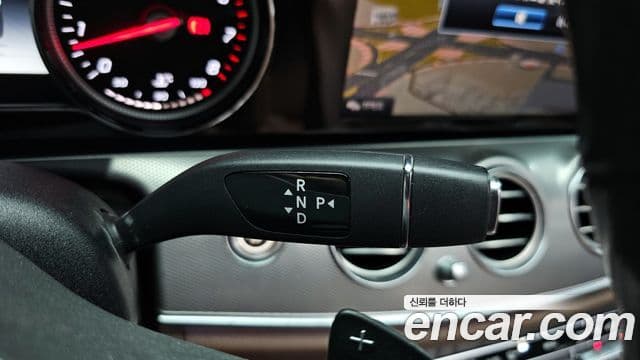 Mercedes-Benz E-Class 2020 — ფოტო 9/20