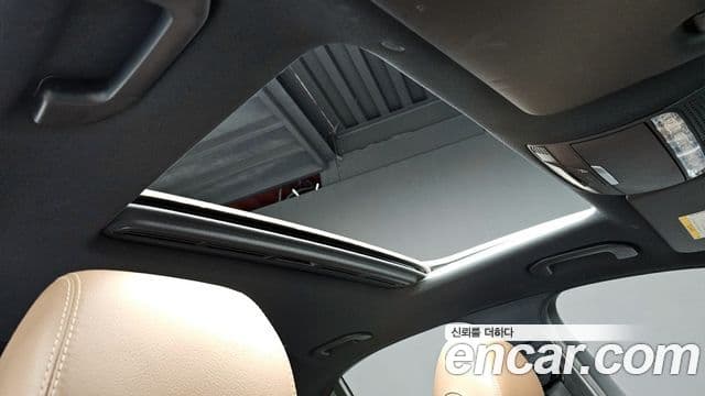 Mercedes-Benz E-Class 2020 — ფოტო 19/20