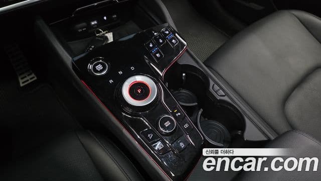 Kia Sportage 2023 — Photo 19/20