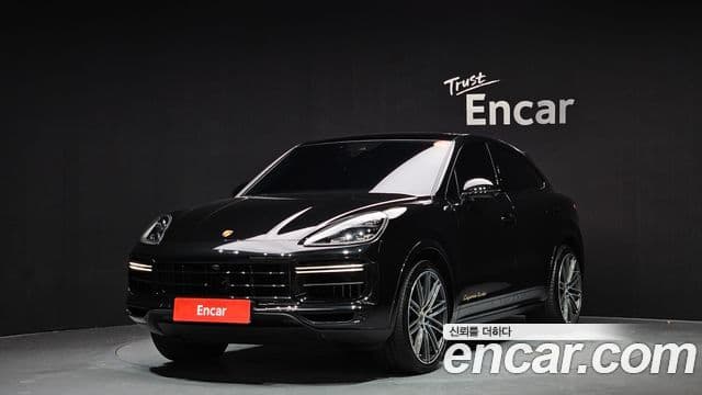 Porsche Cayenne 2023 — Photo 4/20