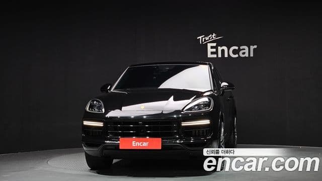 Porsche Cayenne 2023 — Photo 20/20