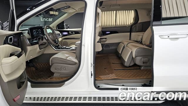 Kia Carnival 2023 — Şəkil 2/20