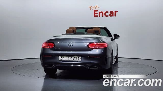 Mercedes-Benz C-Class 2019 — Фото 4/20