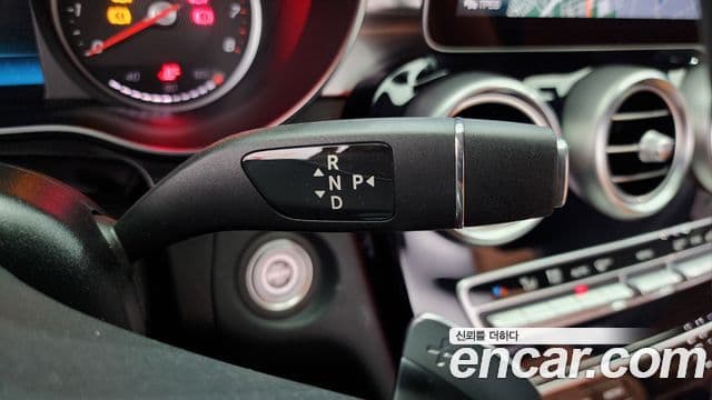Mercedes-Benz C-Class 2019 — Фото 9/20