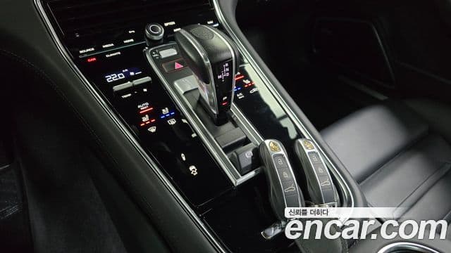 Porsche Panamera 2021 — Şəkil 7/20